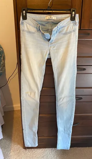 Hollister Super Skinny Jeggings thumbnail 1