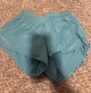 Lululemon Shorts Hotty Hot thumbnail 1