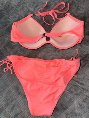 Victoria’s Secret bikini set thumbnail 3