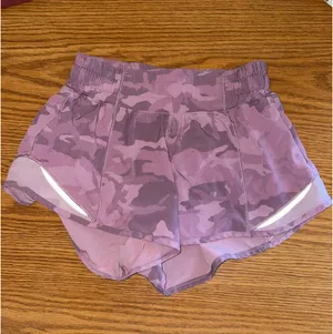 Hotty Hot Lululemon 2.5" thumbnail 1