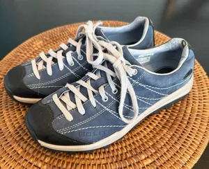 GoLite Footwear Lime Lite Hiking Trail Shoes‎ Women’s Sz 7.5 Blue Leather Pawpad thumbnail 1