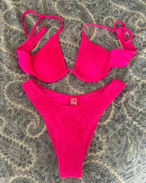 SheIn hot pink bikini thumbnail 1