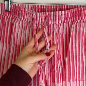 Roller Rabbit 100% Cotton Striped Pink Pants thumbnail 4