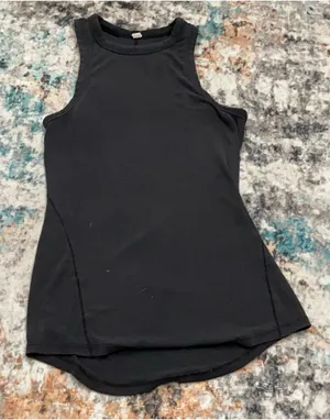 Lululemon tank top thumbnail 1