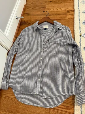 Universal Threads 100% Cotton Striped Collar Button Down Long Sleeve - Medium thumbnail 6