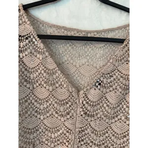 Kay Unger New York Sheer Pink Scalloped Lace Sequin Cap Sleeve Cocktail‎ Dress thumbnail 9