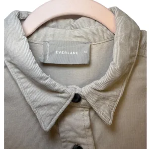 Everlane The Corduroy Oversized Shirt Tan‎ Khaki Button Down XS F-BTDN-CRD-OV-ES thumbnail 2
