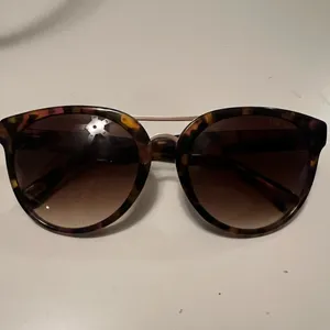 Ted Baker B645 sunglasses woman’s tortoise 55mm gradient brown sunglasses‎ thumbnail 4