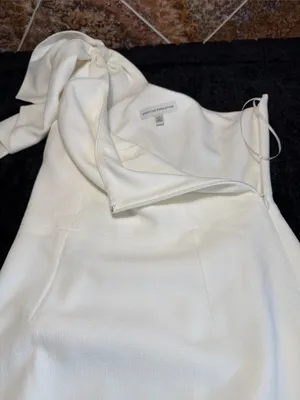 Dress the Population NWOT White One Shoulder Bow Crepe Mini Dress Size S thumbnail 8