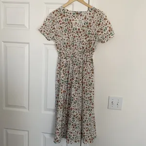 Sucrefas flowy wildflower dress. thumbnail 7