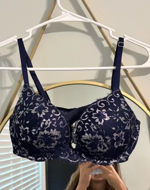 Victoria's Secret Bra thumbnail 1