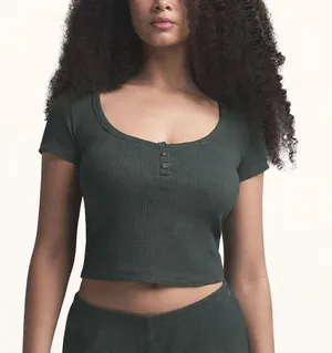 Skims Waffle Spruce Green Short Sleeve Top thumbnail 1