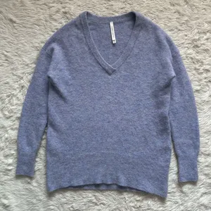 Aritzia The Group Babaton Sweater Alyssa V-neck Long Sleeve Alpaca Wool Blend XS thumbnail 2