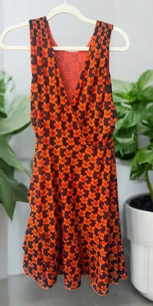 Cabi “Flip Dress” Size Medium. Can be worn 4 Different Ways thumbnail 1
