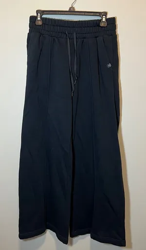 Blogilates Black Wide Leg Pintuck Sweatpants Small High Waist Loungewear thumbnail 1