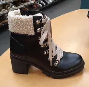 Black Sherpa Lace Up Lug Sole Boot Size 6.5 thumbnail 2
