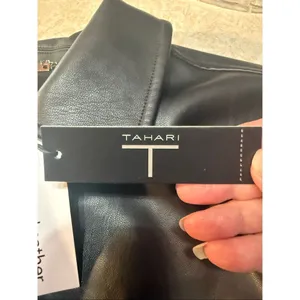 Tahari faux leather Snap-front jacket Sz M NWT thumbnail 8