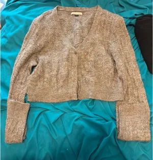 American Eagle Cropped Cardigan thumbnail 1