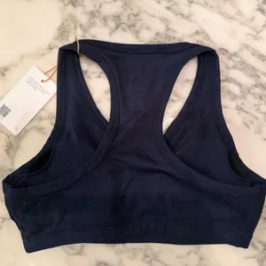 NWT Quince Women's Ultra Soft V Neck Racerback Heathered Storm Blue Sports Bra S thumbnail 5