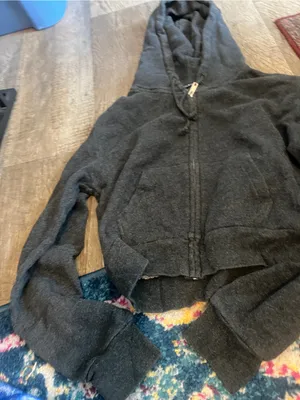 Brandy Melville grey cropped hoodie thumbnail 7