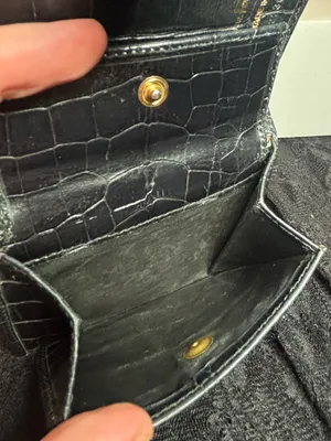 Ferragamo Vintage Vara Bow Wallet Croc Embossed Black Leather Compact Bifold thumbnail 7