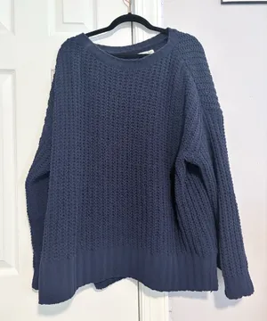 American Eagle Sweater thumbnail 1