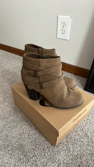 Charlotte Russe Booties Brown thumbnail 3