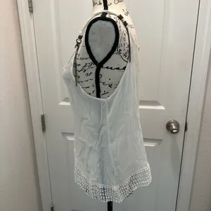 Gimmicks by BKE Off White Lace-Trim Cami Tank Top thumbnail 3