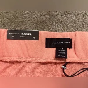 NWT Women’s Mid Rise Jogger Joggers Pants Coral Pink Size M thumbnail 6