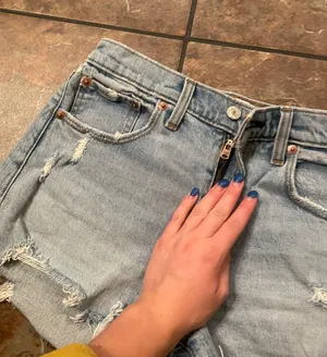 Shorts thumbnail 1