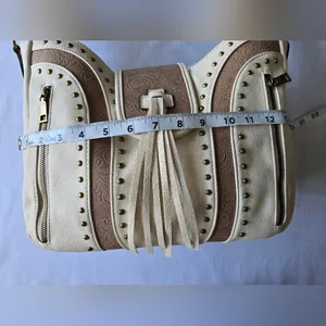 Western‎ Style Embossed Ivory/Tan Shoulder Bag thumbnail 12