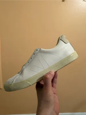 Veja Esplar Leather Logo Sneakers in White thumbnail 8