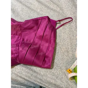 NWT Lulus Size XS Small Letha Magenta Taffeta One-Shoulder Maxi Dress Pink thumbnail 4