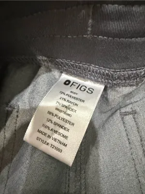 FIGS Technical Collection Gray Scrubs Size Medium thumbnail 4