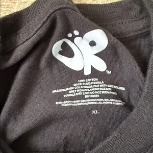 Olivia Rodrigo GUTS World Tour "Spill Ur Guts Live" T-shirt Size XL thumbnail 2