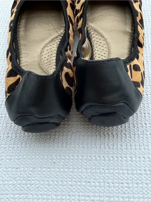 Me Too Leopard Print Haircalf Ballet Flats Gold Horsebit Leather Women’s 6.5M thumbnail 4