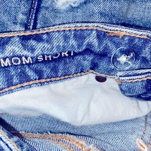American Eagle MOM cutoff denim festival shorts size 0 thumbnail 8