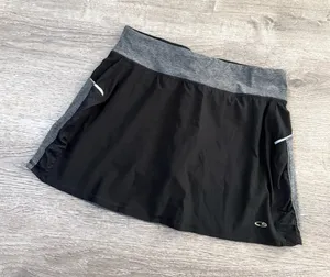 Champion skort  thumbnail 1
