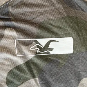 Hollister Camo Tshirt thumbnail 3