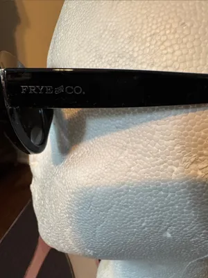 Frye Women's Black Cat-Eye Sunglasses thumbnail 4