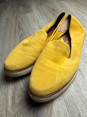 Franco Sarto Mustard Yellow Suede Loafers Slip-On Flats Women’s Size 8.5M thumbnail 2