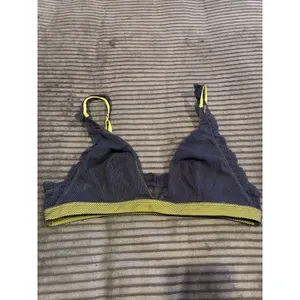 FREE PEOPLE Intimately Sheer Lace/Mesh Navy Blue, Neon Lime Bralette. SIZE Small thumbnail 2