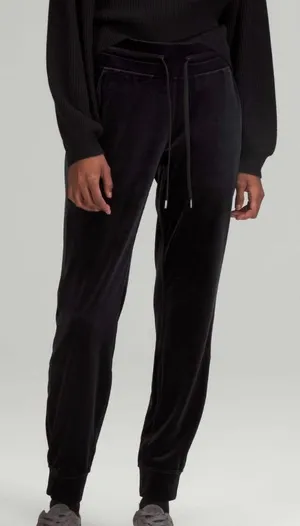 1016. Lululemon Ready to Crush High-Rise Velour Jogger *Full Length Black sz 4 thumbnail 1