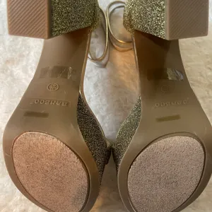 Bamboo Gold metallic glittery felt platform pump high heels with clear buckle straps thumbnail 8
