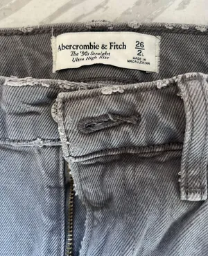 Jeans thumbnail 2