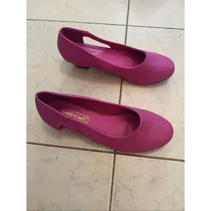 Comfort-Well by Beacon Fuchsia Low Block Heel Side Cutout Gold Accent Size 8W thumbnail 2