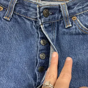 Vtg Levi’s 501 Size 11 26” Jeans Y2K Button Up High Rise Tapered Leg USA Women's thumbnail 8