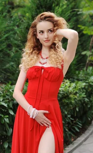 Commense Romantic Ruby Red Cottage Thigh Slit Stretch Midi NWT Dress Large thumbnail 1