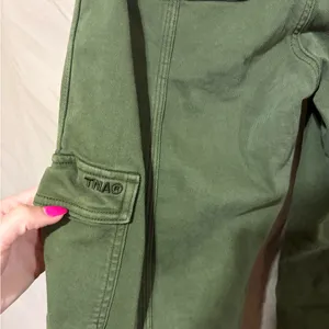 TNA pants Size 6 thumbnail 4