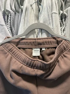 Aritzia Mega Sweatpants thumbnail 4